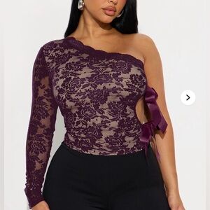 Fashion Nova Chic Lace One-Shoulder Top